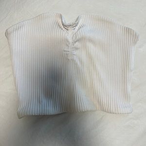 Aritzia Wilfred strapless crop top